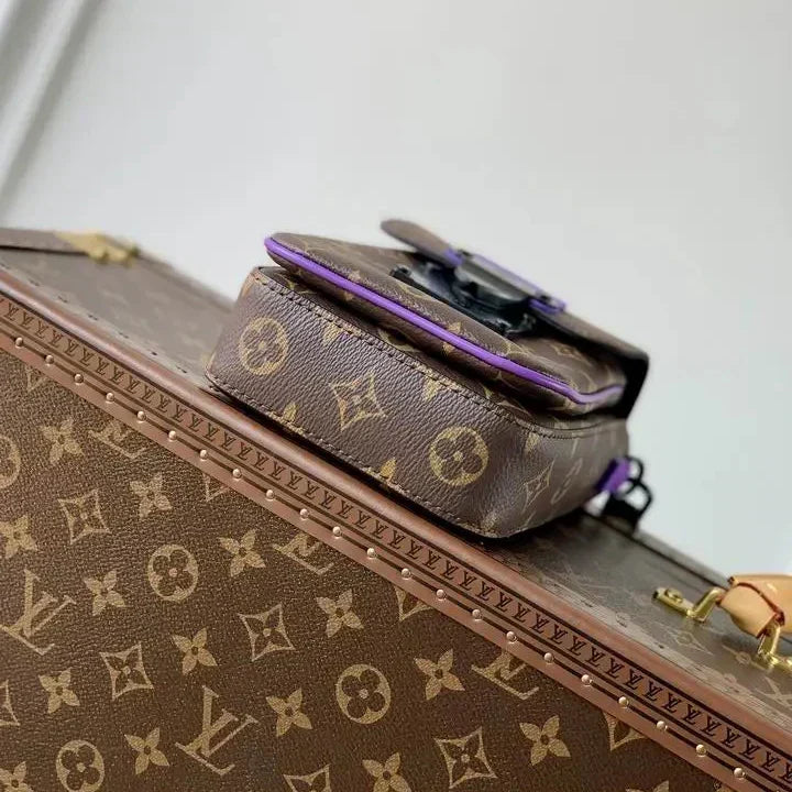 Louis Vuitton Pouch Monogram Canvas